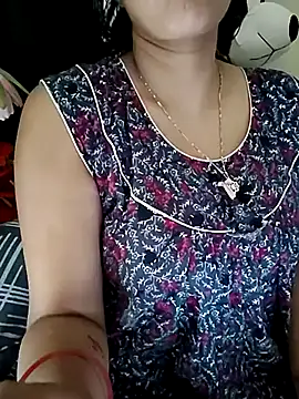 Snapshot of kaamuk_shweta chatting on 09-20-25, 06:07 kaamuk shweta online show from 09-20-25, 06:07