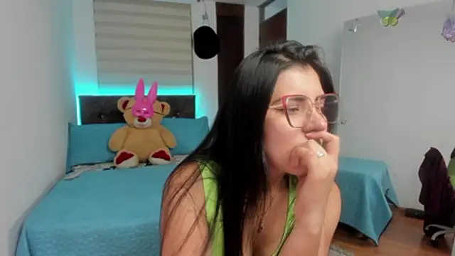 Luxxur69 online show from 12-02-25, 12:33