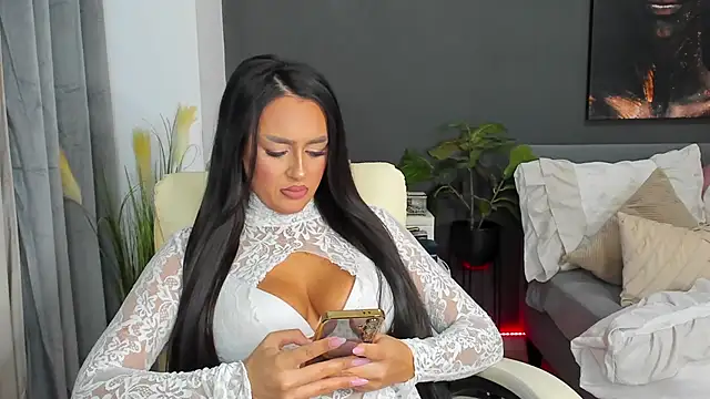 Snapshot of Sonia__Rey chatting on 09-17-25, 09:06 Sonia Rey online show from 09-17-25, 09:06