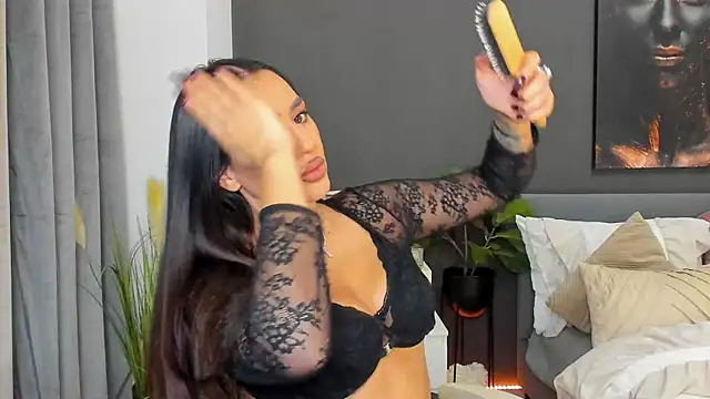 Sonia  Rey online show from 11-20-25, 07:25