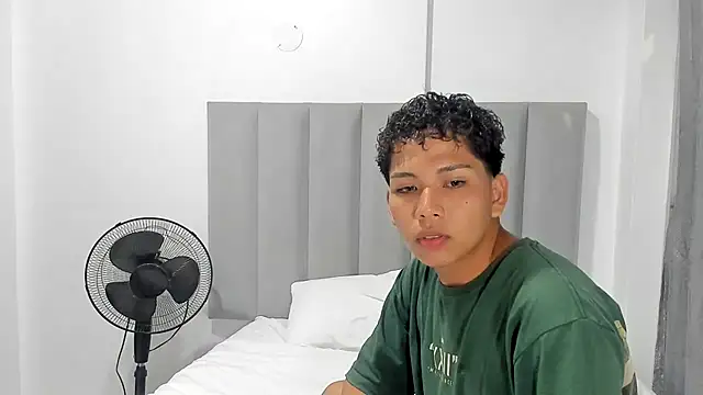 jonmaykolrose online show from 12-12-24, 03:10
