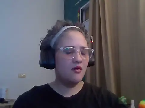 Snapshot of lolalicious_7583 chatting on 01-19-26, 02:04 lolalicious 7583 online show from 01-19-26, 02:04