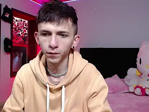 smallgiant27 online show from 02-12-26, 05:02