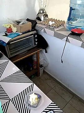 EmpaticBolillo online show from 11-28-25, 03:23