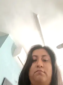 Snapshot of EmpaticBolillo chatting on 10-17-25, 03:58 EmpaticBolillo online show from 10-17-25, 03:58