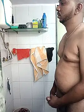 Snapshot of Mmm992170 chatting on 02-28-25, 12:42 Mmm992170 online show from 02-28-25, 12:42