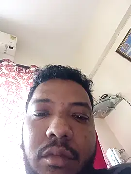 Snapshot of Mmm992170 chatting on 10-10-25, 04:35 Mmm992170 online show from 10-10-25, 04:35