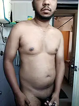 Snapshot of Mmm992170 chatting on 02-18-25, 07:54 Mmm992170 online show from 02-18-25, 07:54