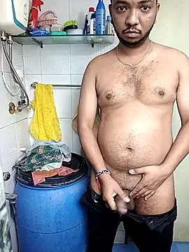 Snapshot of Mmm992170 chatting on 10-02-25, 07:56 Mmm992170 online show from 10-02-25, 07:56