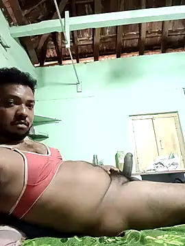 Snapshot of Mmm992170 chatting on 05-27-26, 10:33 Mmm992170 online show from 05-27-26, 10:33