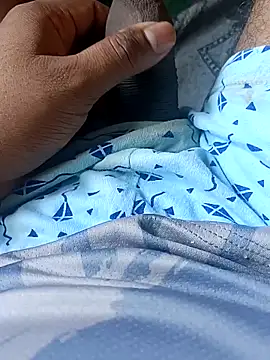 Snapshot of Mmm992170 chatting on 10-09-25, 04:35 Mmm992170 online show from 10-09-25, 04:35