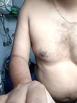 Snapshot of Mmm992170 chatting on 09-17-25, 05:42 Mmm992170 online show from 09-17-25, 05:42