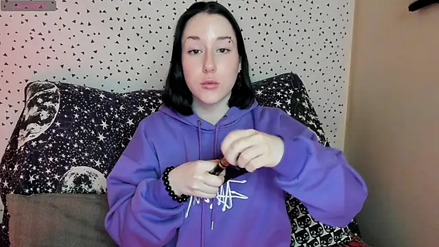 Snapshot of adell_berry chatting on 02-06-26, 05:20 adell berry online show from 02-06-26, 05:20