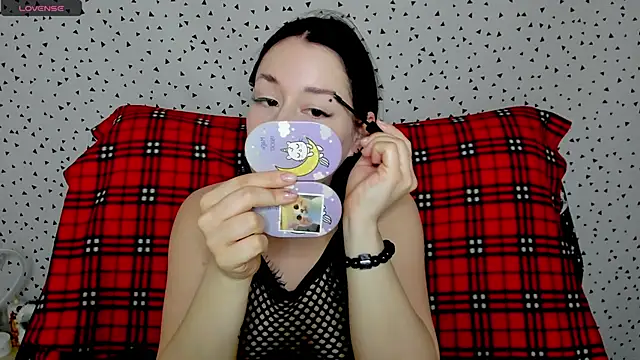 Snapshot of adell_berry chatting on 03-05-25, 04:24 adell berry online show from 03-05-25, 04:24