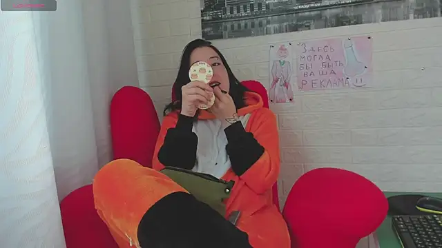 Snapshot of adell_berry chatting on 11-01-25, 07:02 adell berry online show from 11-01-25, 07:02