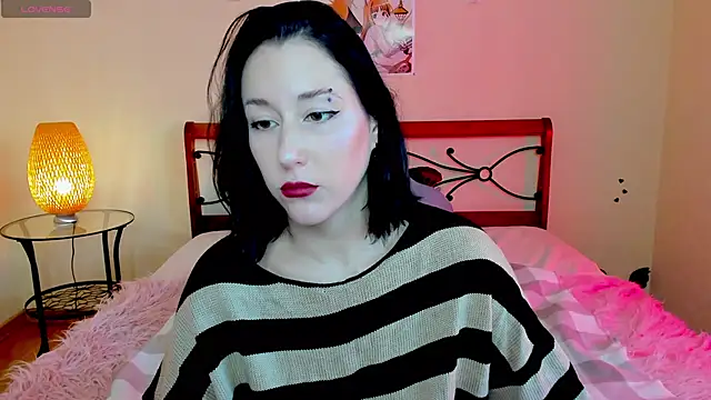 Snapshot of adell_berry chatting on 09-20-25, 02:16 adell berry online show from 09-20-25, 02:16