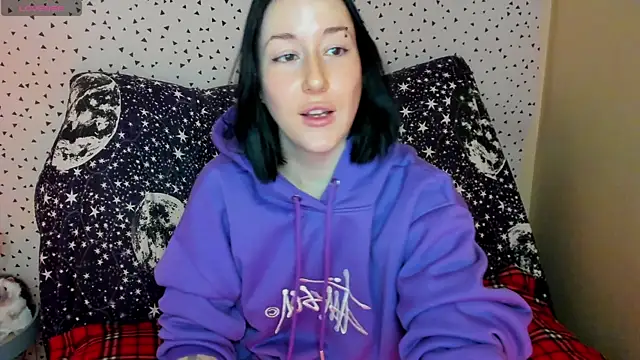 Snapshot of adell_berry chatting on 02-12-26, 02:11 adell berry online show from 02-12-26, 02:11