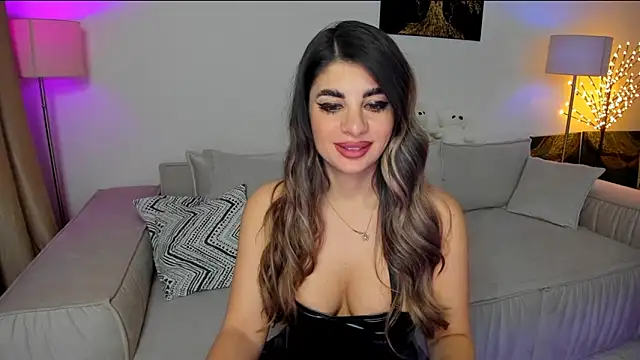 Queenofyouredreams online show from 03-06-25, 01:58