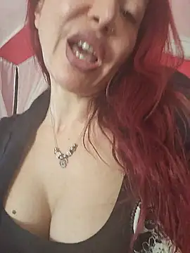 Snapshot of Carolina_red chatting on 03-09-26, 12:41 Carolina red online show from 03-09-26, 12:41