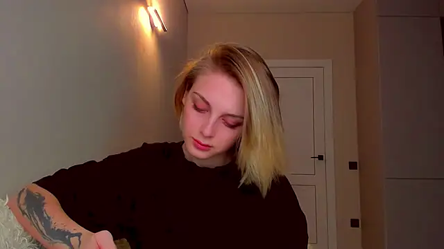 pretty girlnextdoor online show from 03-18-25, 07:01