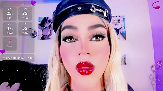 Elissa taylor  online show from 10-22-25, 07:13