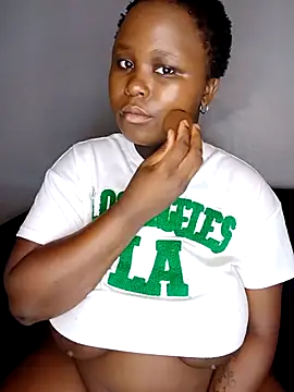 Dark Berry 26 online show from 04-12-26, 10:13