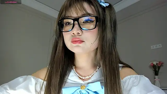 Xiao Mei  online show from 03-20-25, 12:08