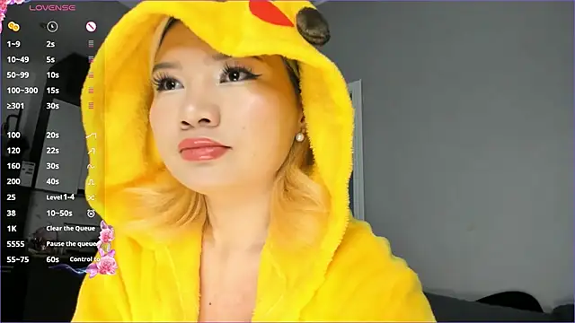 Snapshot of Xiao_Mei_ chatting on 05-22-26, 02:42 Xiao Mei online show from 05-22-26, 02:42