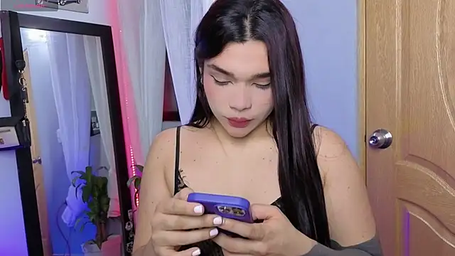 Snapshot of Veronica_111 chatting on 04-26-26, 02:53 Veronica 111 online show from 04-26-26, 02:53