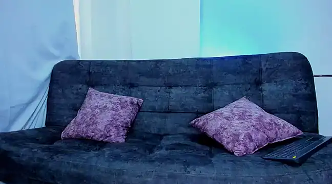 Snapshot of alexander_collin02 chatting on 03-01-25, 03:38 alexander collin02 online show from 03-01-25, 03:38