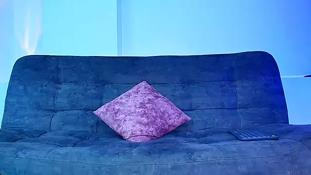 Snapshot of alexander_collin02 chatting on 09-30-25, 01:17 alexander collin02 online show from 09-30-25, 01:17