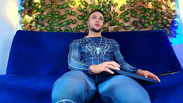 alexander collin02 online show from 10-31-25, 01:08