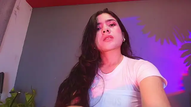 Snapshot of adara_johnson__ chatting on 04-15-26, 11:49 adara johnson online show from 04-15-26, 11:49