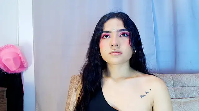 adara johnson   online show from 11-16-25, 12:21