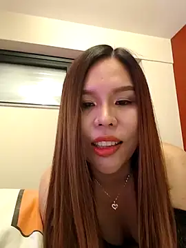 Snapshot of MySecrets01 chatting on 05-13-26, 08:16 MySecrets01 online show from 05-13-26, 08:16
