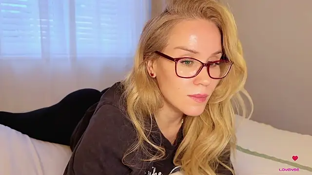 Snapshot of Myassistant chatting on 11-03-25, 04:43 Myassistant online show from 11-03-25, 04:43