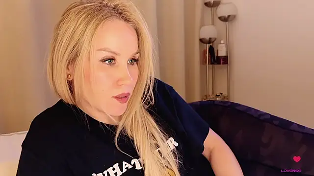 Snapshot of Myassistant chatting on 10-31-25, 11:44 Myassistant online show from 10-31-25, 11:44