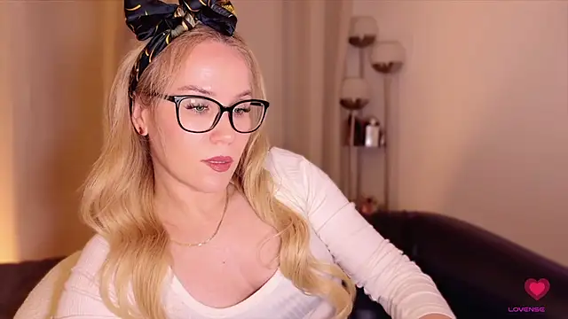 Snapshot of Myassistant chatting on 11-21-25, 07:57 Myassistant online show from 11-21-25, 07:57