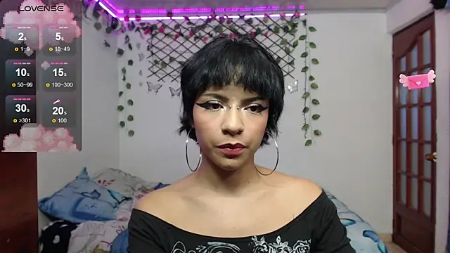 Snapshot of kathina_t chatting on 09-24-25, 08:04 kathina t online show from 09-24-25, 08:04