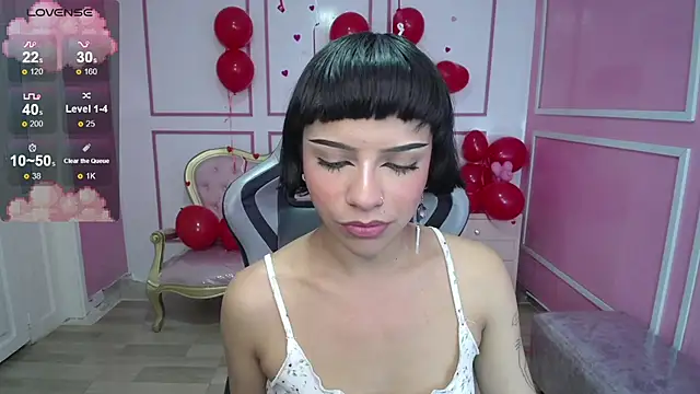 Snapshot of kathina_t chatting on 02-19-25, 10:31 kathina t online show from 02-19-25, 10:31