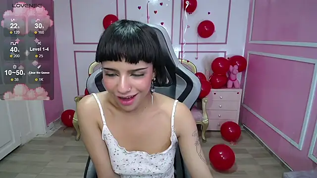 Snapshot of kathina_t chatting on 02-20-25, 11:32 kathina t online show from 02-20-25, 11:32