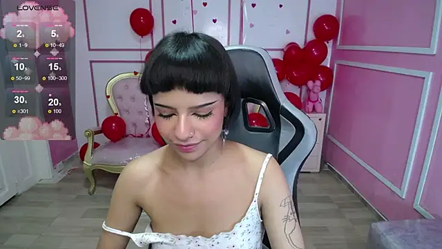 Snapshot of kathina_t chatting on 02-23-25, 01:35 kathina t online show from 02-23-25, 01:35