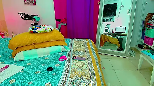 Kendralove31xxx online show from 11-07-25, 02:16