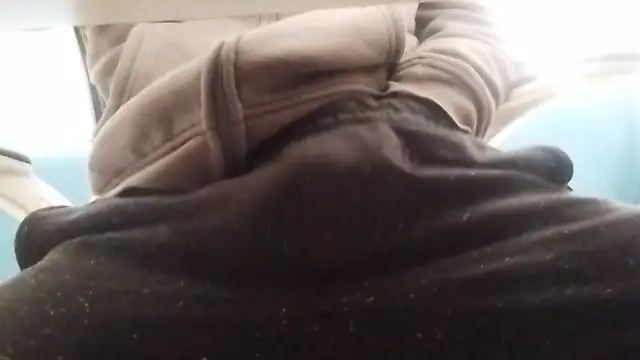 Snapshot of myronnrun chatting on 10-20-25, 04:51 myronnrun online show from 10-20-25, 04:51