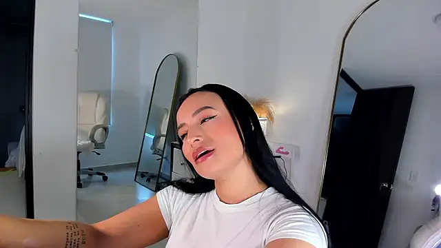 alexa tobar online show from 05-31-26, 07:03