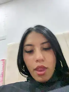 Snapshot of sophie_conor chatting on 01-04-25, 11:59 sophie conor online show from 01-04-25, 11:59