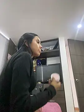 Snapshot of sophie_conor chatting on 02-18-25, 08:14 sophie conor online show from 02-18-25, 08:14