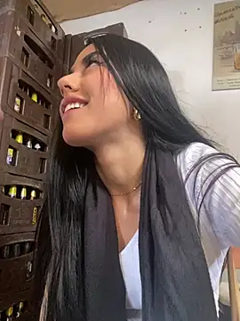 Snapshot of sophie_conor chatting on 03-18-25, 05:55 sophie conor online show from 03-18-25, 05:55