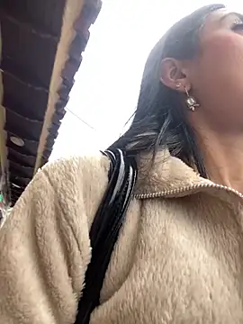 Snapshot of sophie_conor chatting on 03-03-25, 08:11 sophie conor online show from 03-03-25, 08:11