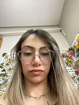 Snapshot of loira_messi chatting on 07-16-26, 07:16 loira messi online show from 07-16-26, 07:16